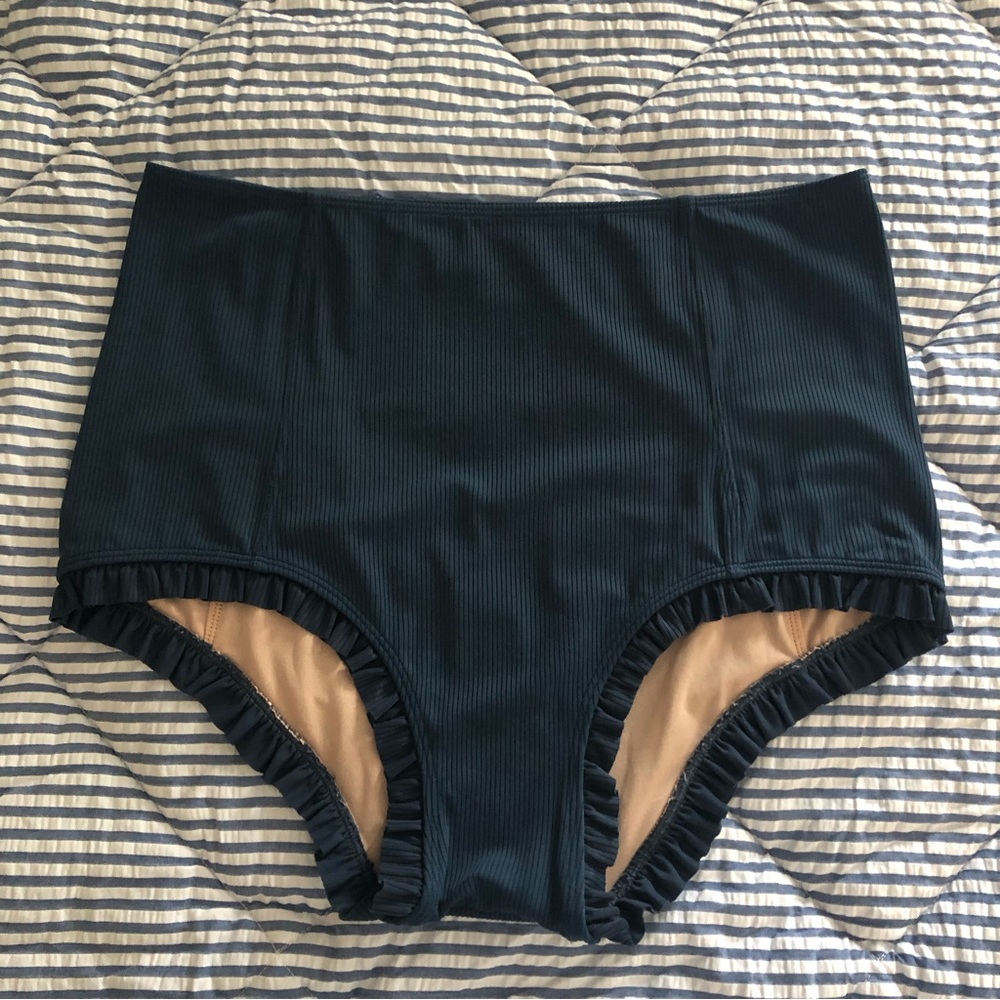 Kortni Jeane Large Ribbed Indigo All Ruffled Up Bottoms GUC